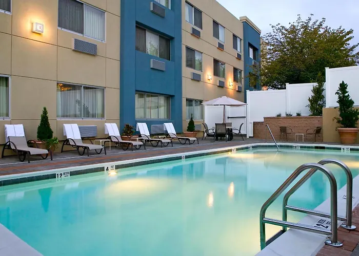 Four Points By Sheraton Melville Long Island