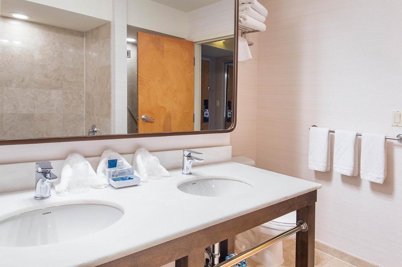 Four Points By Sheraton Melville Long Island 4* Plainview