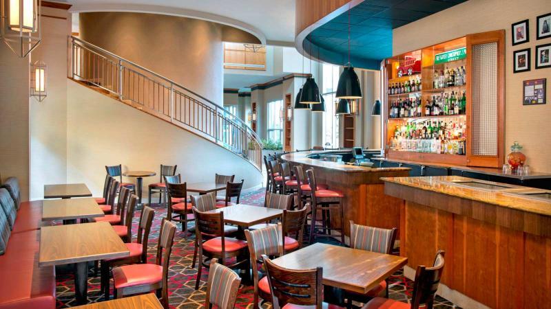 Four Points By Sheraton Melville Long Island 4*