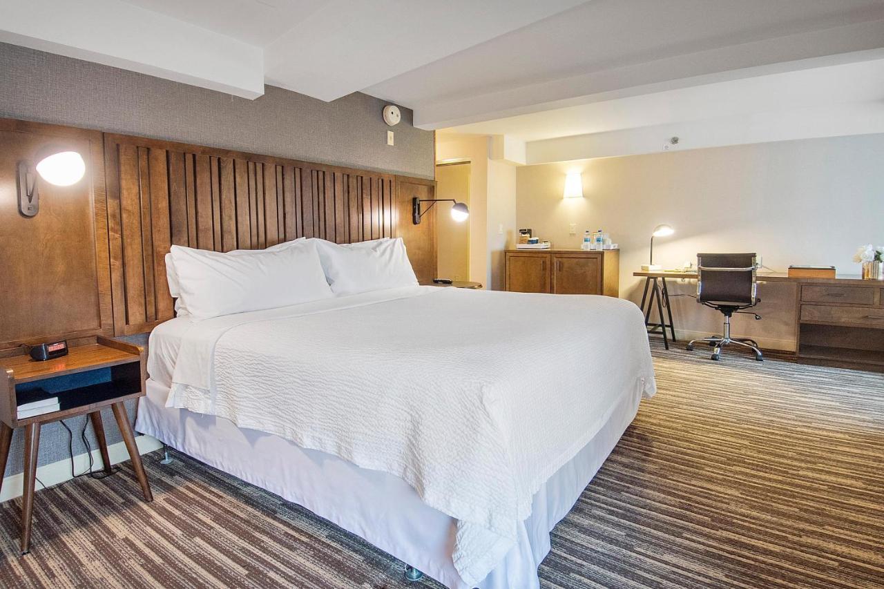 Four Points By Sheraton Melville Long Island Plainview